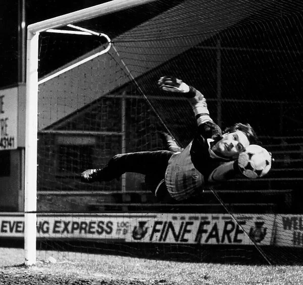 Jim Leighton Aberdeen goalkeeper makes a dramatic save Circa 1988