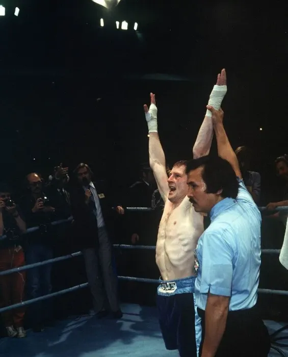 Framed Print : Jim Watt boxer after winning title in June 1980