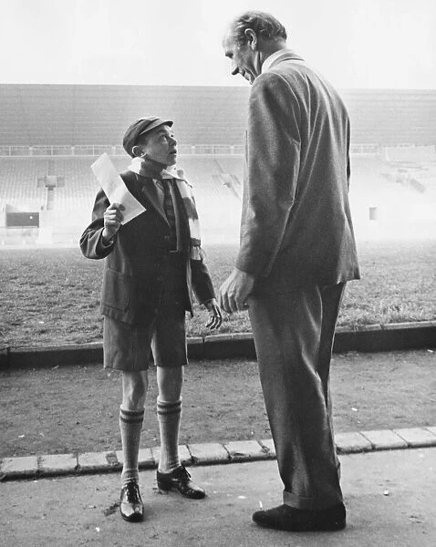 Jimmy Clitheroe 4ft 4in comedian October 1965 talks to Manchester United