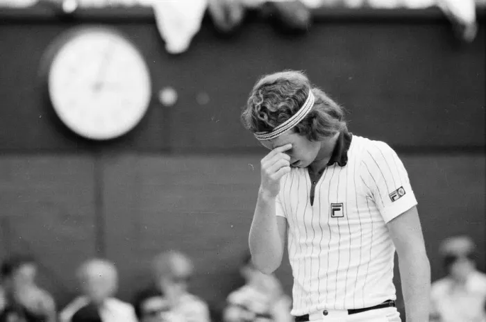 Framed Print : Jimmy Connors v John McEnroe, Wimbledon Mens Semi Final, Thursday 30th June 1977