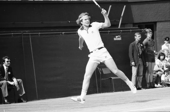 Framed Print : Jimmy Connors v John McEnroe, Wimbledon Mens Semi Final, Thursday 30th June 1977