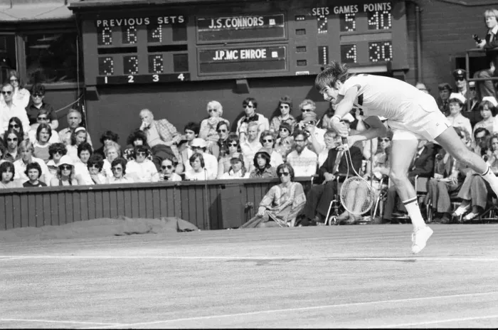 Framed Print : Jimmy Connors v John McEnroe, Wimbledon Mens Semi Final, Thursday 30th June 1977