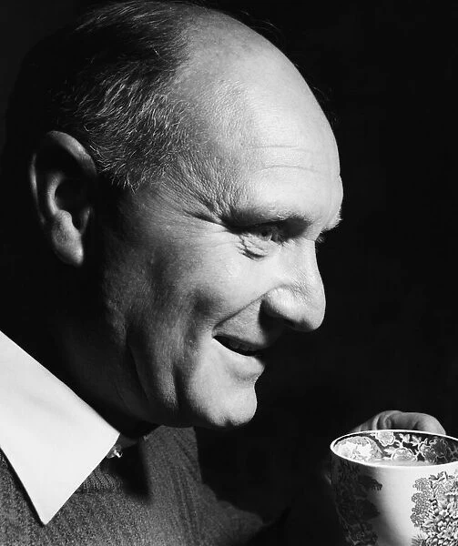 Jimmy Greaves senior seen here enjoying a lovely cuppa. 19th September 1957