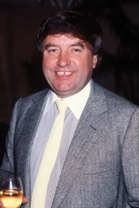 : Jimmy Tarbuck TV Presenter Comedian : Jimmy Tarbuck TV Presenter Comedian