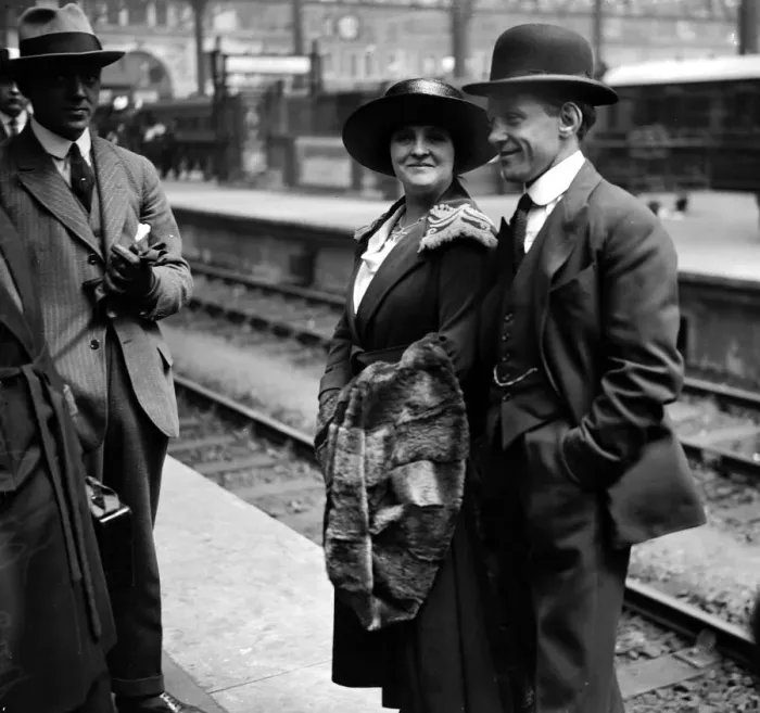 Framed Print : Jimmy Wilde with his wife after returning from his American tour Wilde was Framed Print : Jimmy Wilde with his wife after returning from his American tour Wilde was