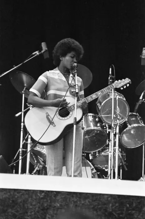 Framed Print : Joan Armatrading seen here performing on stage at The Picnic concert at Blackbushe Framed Print : Joan Armatrading seen here performing on stage at The Picnic concert at Blackbushe