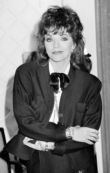 Joan Collins, actress - 11  /  10  /  1988