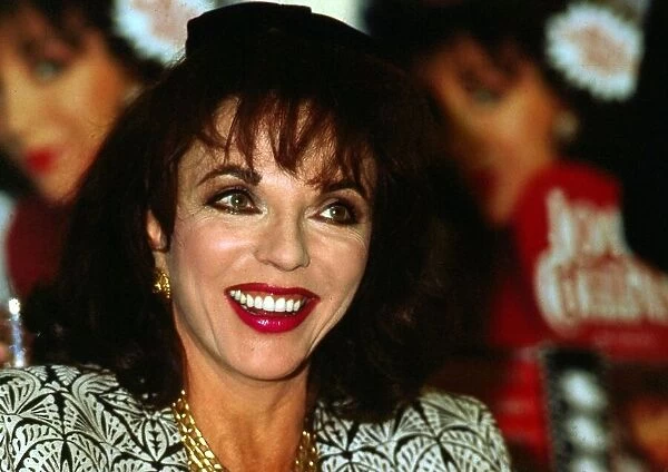 Joan Collins at Glasgow book signing October 1989