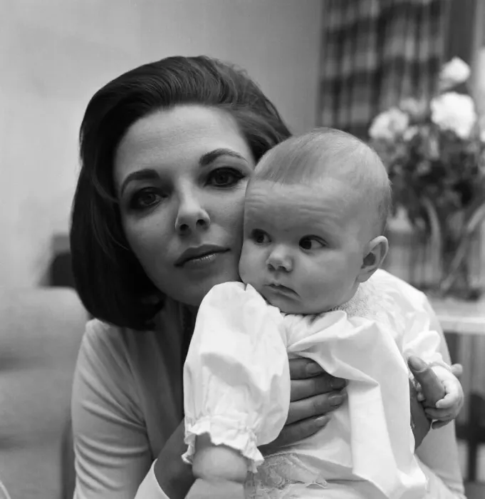 Framed Print : Joan Collins pictured with her four-month-old daughter Tara Newley Framed Print : Joan Collins pictured with her four-month-old daughter Tara Newley