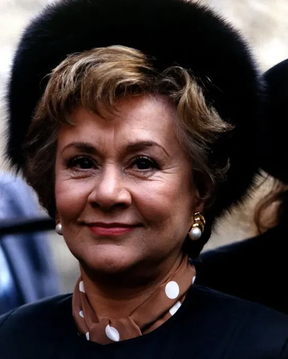 Framed Print : Joan Plowright Actress Framed Print : Joan Plowright Actress