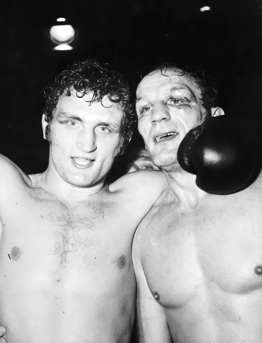 Framed Print : Joe Bugner boxer left and Henry Cooper who was beaten after 15 rounds on points alone
