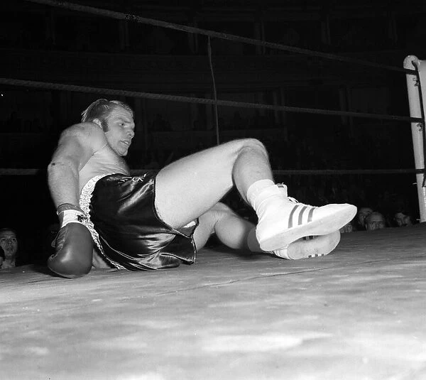 Joe Bugner Heavyweight Boxer October 1972 fighting Jurgen Blin at Royal Albert