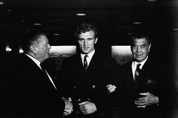 Joe Bugner with two of the worlds greatest heavyweights