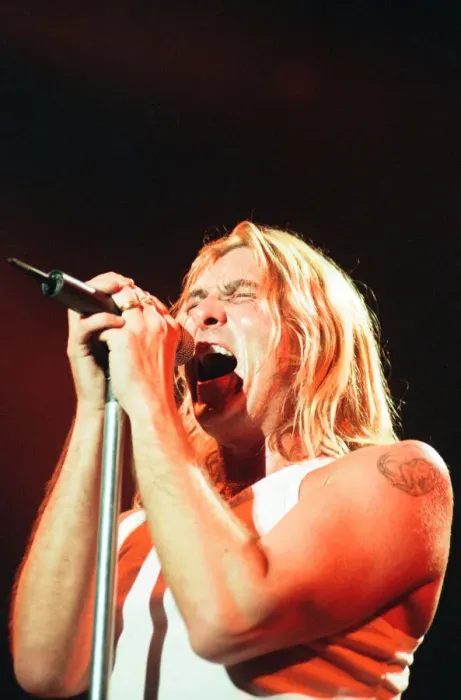 Framed Print : Joe Elliott of Def Leppard performing live at the NEC Birmingham. 16th November 1996 Framed Print : Joe Elliott of Def Leppard performing live at the NEC Birmingham. 16th November 1996