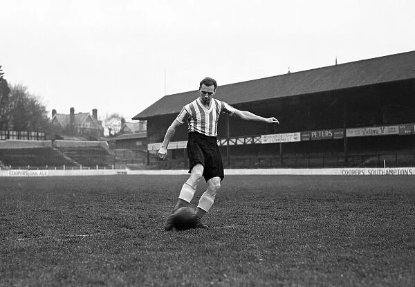 Joe Mallett Southampton Football Player, 1946-1953. 223 Appearances, 3 Goals