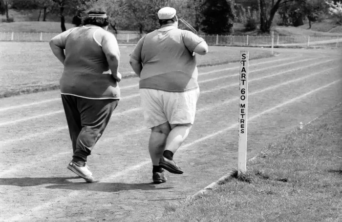 Framed Print : Jogger-nauts: John Robinson sports writer with Colin Taylor jogging in Battersea Park Framed Print : Jogger-nauts: John Robinson sports writer with Colin Taylor jogging in Battersea Park