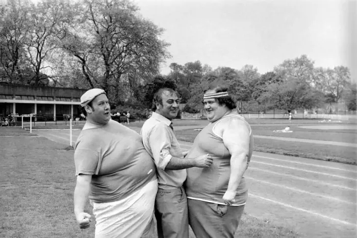 Framed Print : Jogger-nauts: John Robinson sports writer with Colin Taylor jogging in Battersea Park Framed Print : Jogger-nauts: John Robinson sports writer with Colin Taylor jogging in Battersea Park
