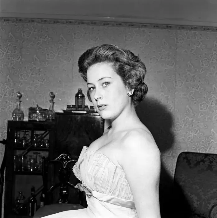 Framed Print : Johanna Dunn, aged twenty, who wants to be a Hollywood actress. 28th March 1957