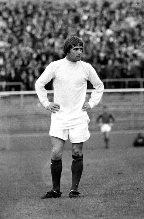Framed Print : John Fitzpatrick of Manchester United Manchester United versus Burnley at Turf Framed Print : John Fitzpatrick of Manchester United Manchester United versus Burnley at Turf