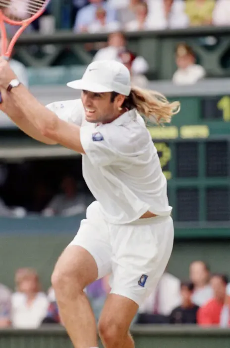 Framed Print : John McEnroe v Andre Agassi, Wimbledon Mens Semi-Final, Lawn Tennis Club, Wimbledon Framed Print : John McEnroe v Andre Agassi, Wimbledon Mens Semi-Final, Lawn Tennis Club, Wimbledon