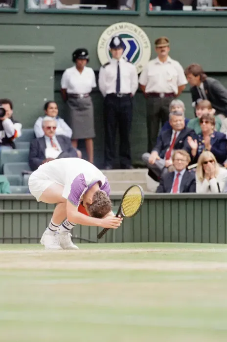 Framed Print : John McEnroe v Andre Agassi, Wimbledon Mens Semi-Final, Lawn Tennis Club, Wimbledon Framed Print : John McEnroe v Andre Agassi, Wimbledon Mens Semi-Final, Lawn Tennis Club, Wimbledon
