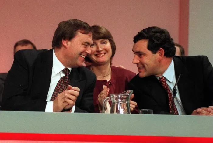 Framed Print : John Prescott talks to Gordon Brown with Harriet Harman centre on the platform at th Framed Print : John Prescott talks to Gordon Brown with Harriet Harman centre on the platform at th
