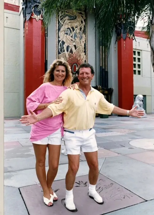 Framed Print : JOHNNY BRIGGS WITH HIS WIFE CHRISTINE JOHNNY BRIGGS WITH HIS FAMILY ON HOLIDAY IN Framed Print : JOHNNY BRIGGS WITH HIS WIFE CHRISTINE JOHNNY BRIGGS WITH HIS FAMILY ON HOLIDAY IN