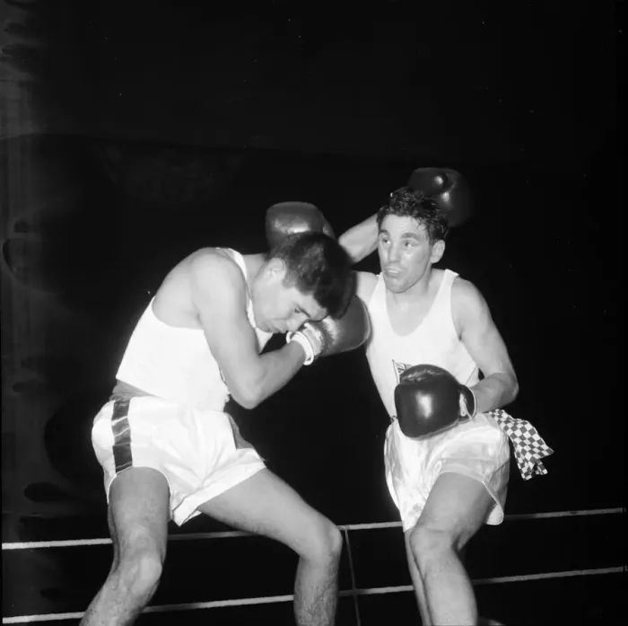 Framed Print : Johnny Cesspooch USA v Peter Benneyworth England seen here at a Amateur Boxing contest