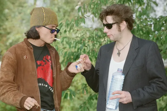 Framed Print : Johnny Depp (left in the hat) and singer Shane MacGowan