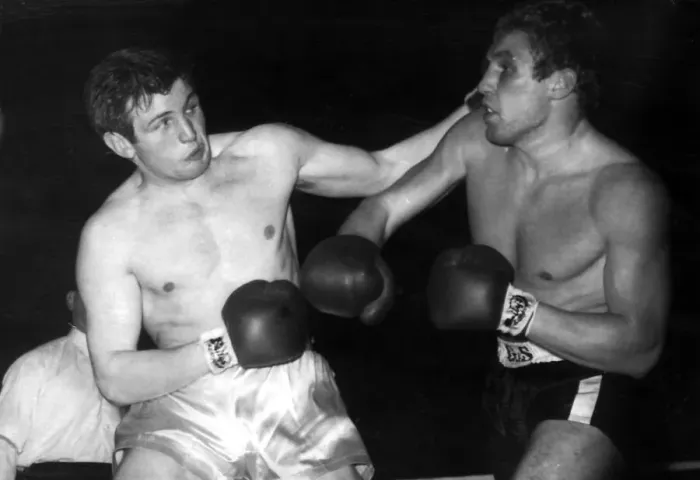 Framed Print : Johnny Prescott British Boxing misses Billy Walker just as he misses Prescotts head