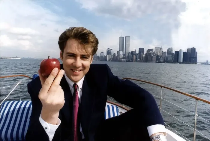 Framed Print : Jonathan Ross TV Presenter on a boat on the Hudson river in New York holding an apple Framed Print : Jonathan Ross TV Presenter on a boat on the Hudson river in New York holding an apple