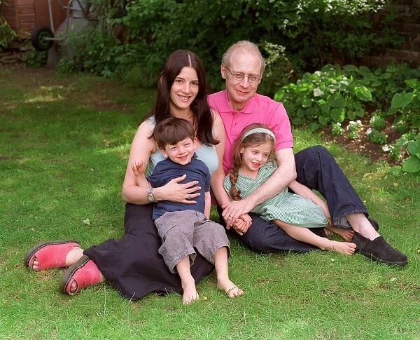 Journalist John Diamond with his family May 1999 wife Nigella Lawson