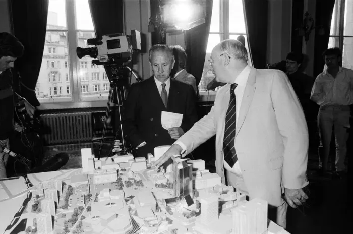 Framed Print : Juan Antonio Samaranch, President of the International Olympic Committee on a visit to