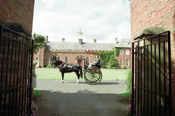 Framed Print : Judges in horse-drawn carriages view the village of Hartlebury, Worcestershire Framed Print : Judges in horse-drawn carriages view the village of Hartlebury, Worcestershire