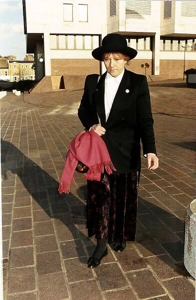 Julia Foster Actress leaving court A©Mirrorpix