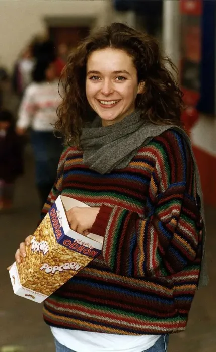 Framed Print : Julia Sawalha Actress who stars in Absolutely Fabulous wearing Large Knitted Framed Print : Julia Sawalha Actress who stars in Absolutely Fabulous wearing Large Knitted