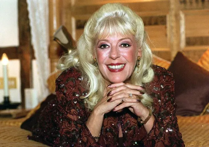 Framed Print : Julie Goodyear actress interview with Nina Myskow December 1998 Framed Print : Julie Goodyear actress interview with Nina Myskow December 1998