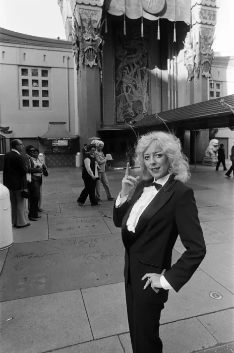 Framed Print : Julie Goodyear in Hollywood, California. 21st November 1982 Framed Print : Julie Goodyear in Hollywood, California. 21st November 1982