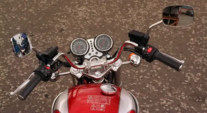 Framed Print : June 1997 Triumph Thunderbird motor cycle instruments handlebars mirrors