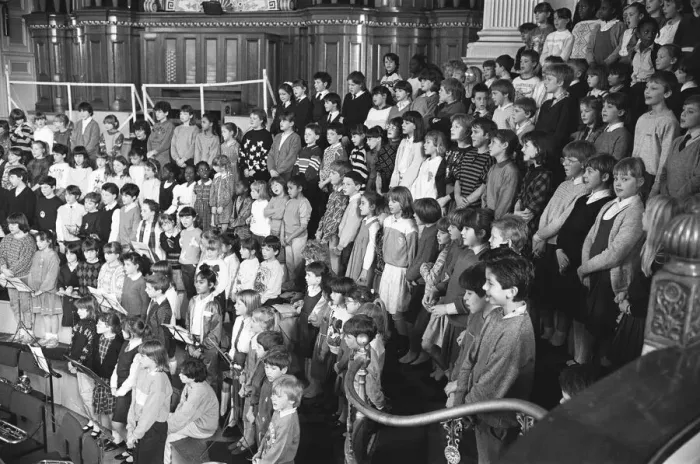 Framed Print : Just some of the 1, 400 youngsters taking part in the Kirklees Primary School Music Framed Print : Just some of the 1, 400 youngsters taking part in the Kirklees Primary School Music