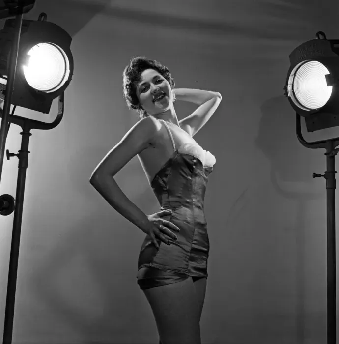 Framed Print : Just waiting for a break is 18-year- old singer Janice Peters who Framed Print : Just waiting for a break is 18-year- old singer Janice Peters who