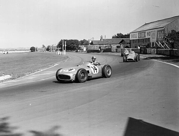 Karl Kling leads Roberto Mieres in the British Grand Prix at Aintree in Liverpool 18  /  7  /  55