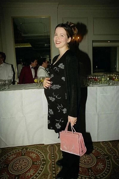 Kate Beckinsale actress November 1998, pregnant at the Evening Standard Theatre Awards