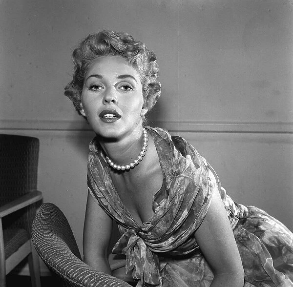 Katie Boyle 1958