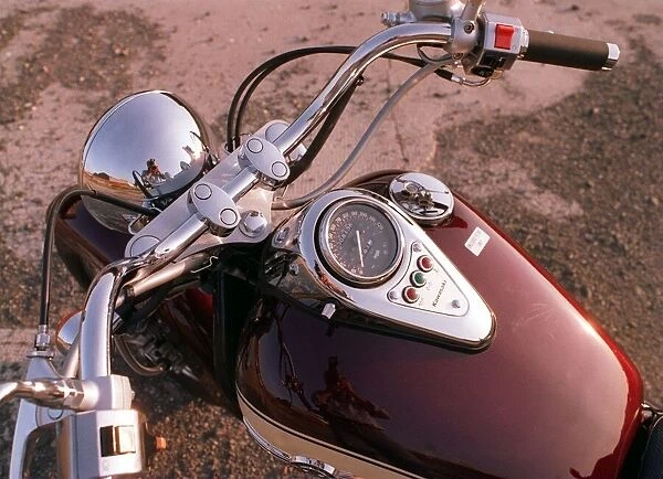 Kawasaki V Classic motorbike October 1997 handlebars controls