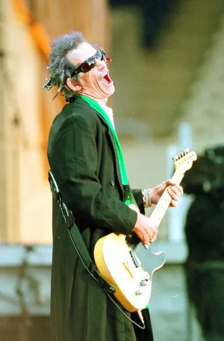 Framed Print : Keith Richards of The Rolling Stones, performing at Murrayfield Stadium Framed Print : Keith Richards of The Rolling Stones, performing at Murrayfield Stadium