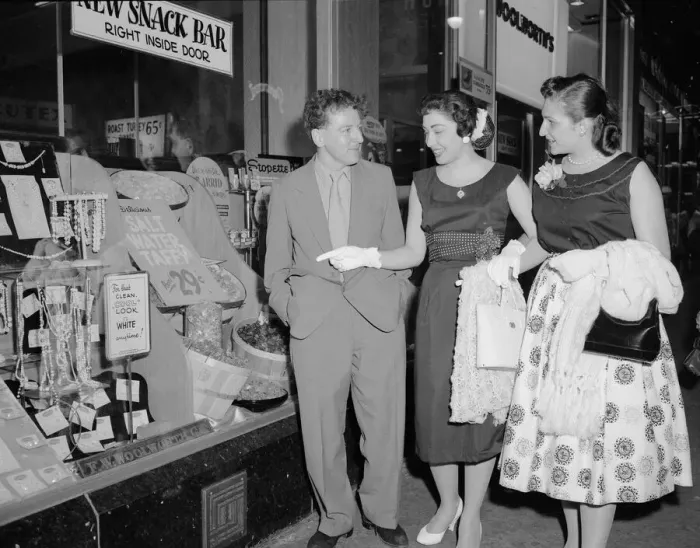 Framed Print : Keith Waterhouse Daily Mirror Newspaper Columnist, spends an evening in Times Square New Framed Print : Keith Waterhouse Daily Mirror Newspaper Columnist, spends an evening in Times Square New