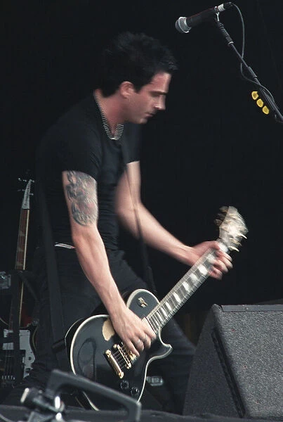 Kelly Jones of Stereophonics performing at T in the Park, July 1999