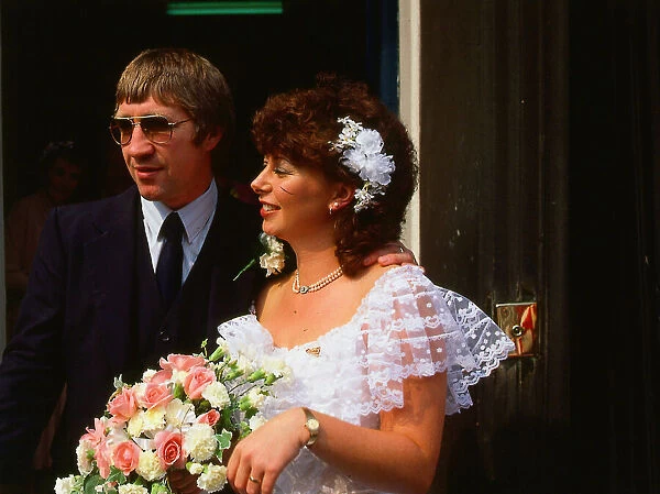 Ken Buchanan boxer 1983 Wedding married to Eileen Buchanan second wife flowers