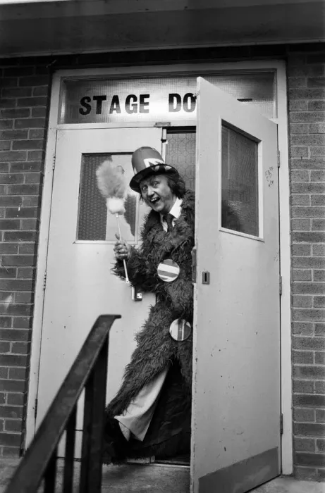 Framed Print : Ken Dodd at Southport Theatre. 3rd September 1989 Framed Print : Ken Dodd at Southport Theatre. 3rd September 1989